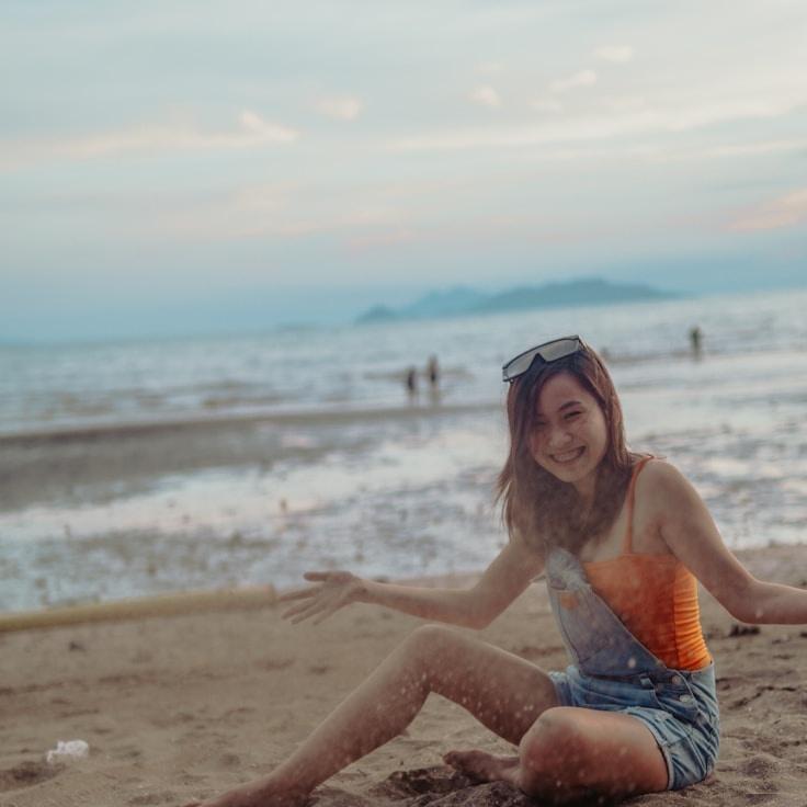 Ravi Kapoor, Client Relations Director, discussing corporate gifting strategy with business clients